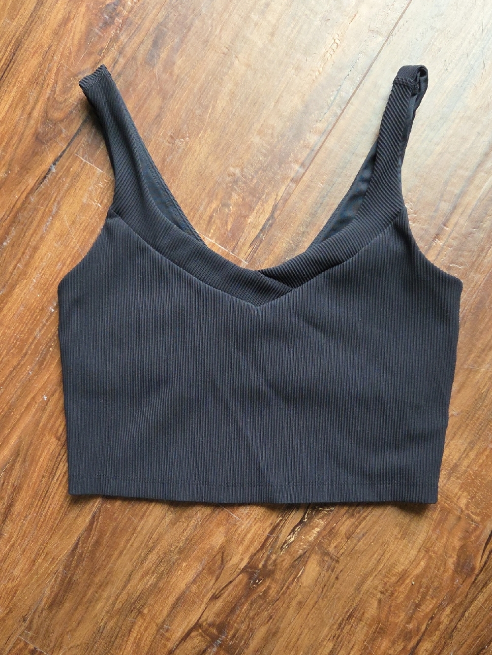 Beyond Yoga Black Ribbed V-Neck Crop Tank Top - Women